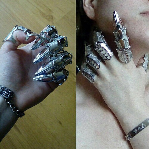 Anello dito completo artiglio