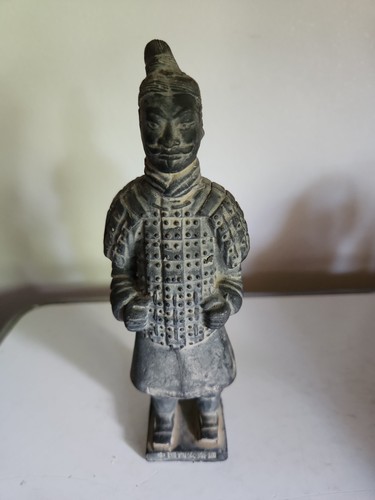 Scultura guerriero samurai