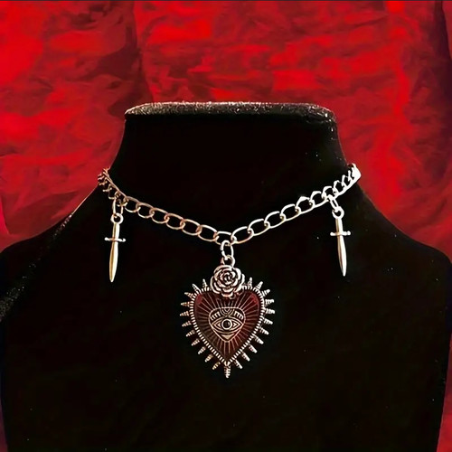 Collana con ciondolo sexy